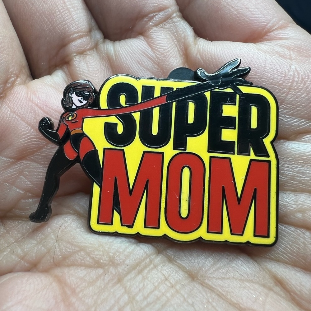 Incredibles hat pin
